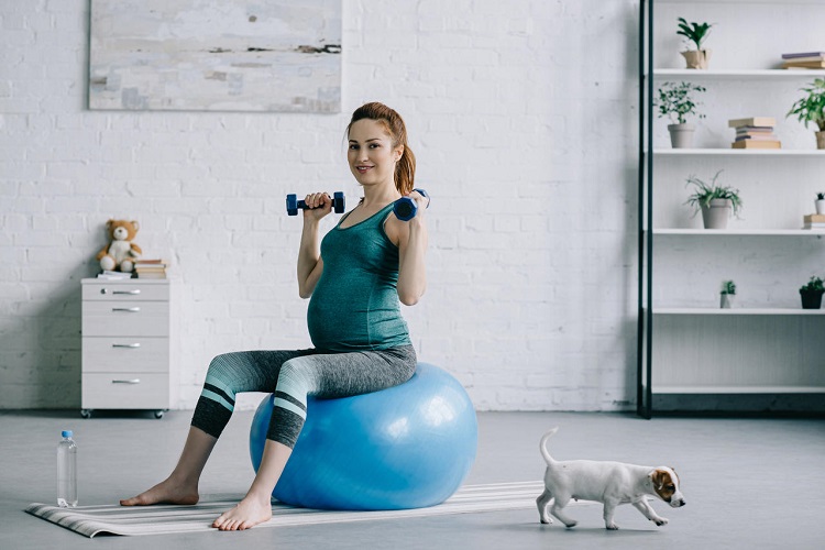 Ako si vybrať veľkosť lopty na jogu?
